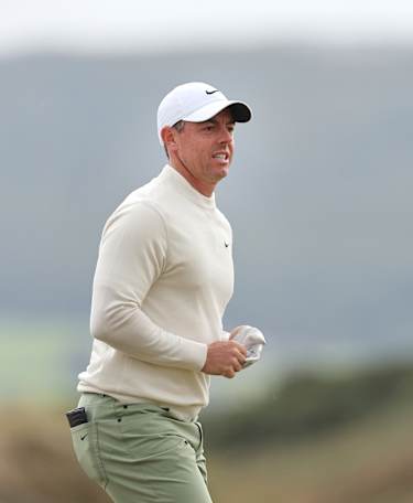 McIlroy leads going into final round