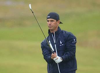 Billy Horschel battles into Open lead at treacherous Troon