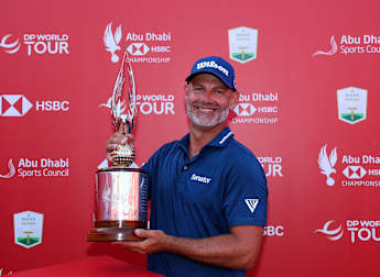 Paul Waring wins in Abu Dhabi after thrilling finish